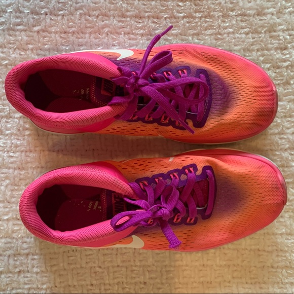 Ombré pink Nike sneakers - Picture 3 of 4
